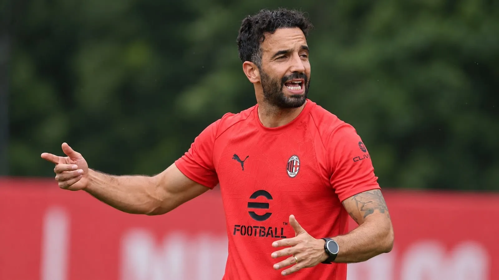 Pobudka w Milanello. Zero odpoczynku przed wielkim starciem z Benficą