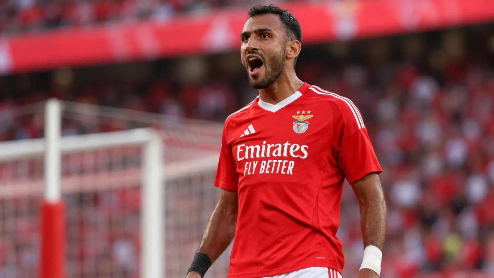 Z obozu rywala: Benfica wyszarpała wygraną 3:1. Marco Silva zapowiada rotacje na Milan